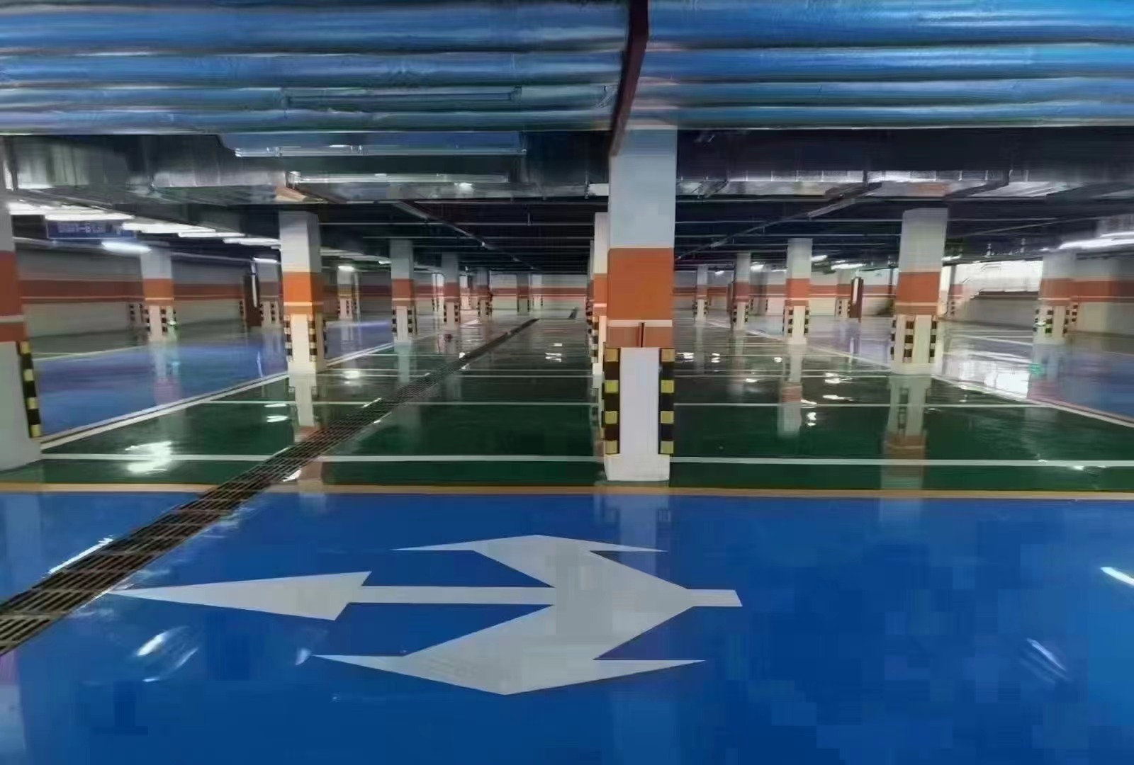 地下停車(chē)場(chǎng)效果圖